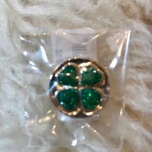 Snap Jewelry - Ginger Snaps Shamrock Sugar Snap SN32-29 Snap Jewelry - Ginger Snaps Shamrock Sugar Snap SN32-29